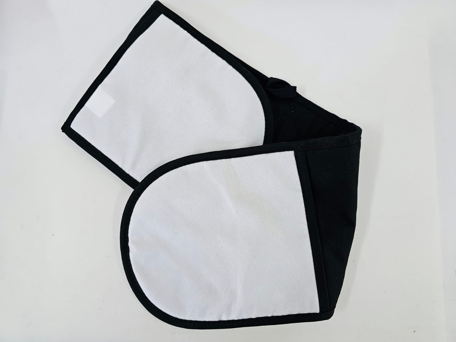 Personalised Printed Chef’s Oven Glove Set - Image 2